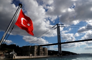 تركيا تطلب من مواطنيها تجنب السفر إلى اليمن