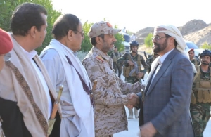 العرادة يعود إلى محافظة مأرب بعد جولة خارجية عقد خلالها  لقاءات مع عدد من سفراء الدول