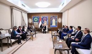 الرئيس العليمي: تحقيق الاستقرار مرهون بإنهاء النفوذ الإيراني وردع الحوثيين