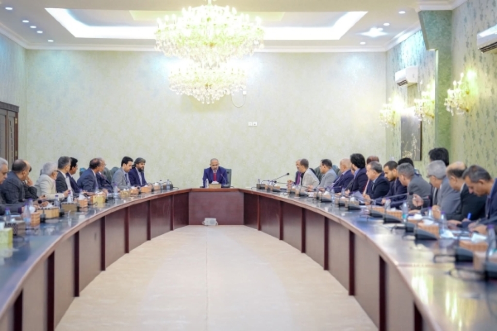 وزارات وهيئات حكومية تصطف علنا مع الانتقالي وتبارك تحركاته في المحافظات الشرقية