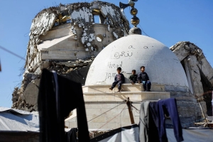 ترمب يطلق "مجلس السلام" اليوم.. وإسرائيل تحول القدس ثكنة عسكرية في أول أيام رمضان