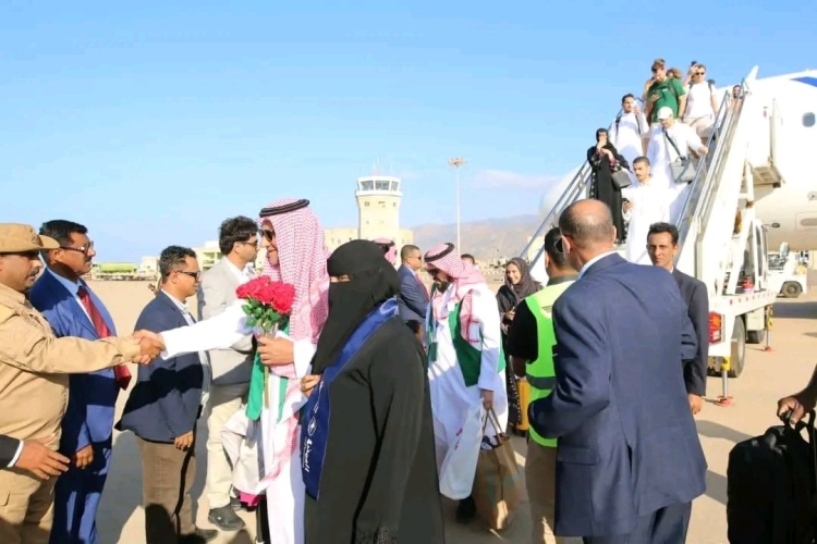 تدشين أولى الرحلات الدولية المباشرة من جدة إلى أرخبيل سقطرى