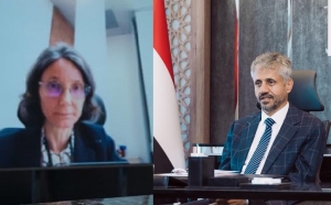 رئيس المجلس الأعلى للمقاومة الشعبية الشيخ حمود سعيد المخلافي يلتقي السفيرة الفرنسية لدى اليمن