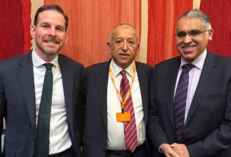 خلال لقائه نائبين بريطانيين: البرلماني المعمري يطرح رؤية شاملة لأزمة اليمن ويدعو لدعم مؤسسات الدولة