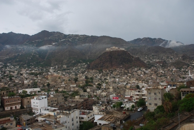 مقاومة الشمايتين والمقاطرة تدين محاولة اغتيال محافظ تعز وقائد محور طور الباحة وتدعو للتحقيق