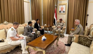 وزير الدفاع يبحث مع السفيرة البريطانية مستجدات الأوضاع الأمنية والعسكرية