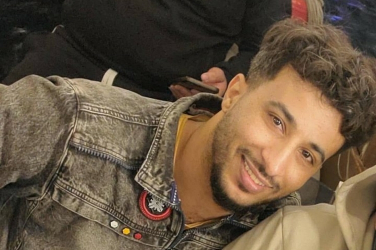 الاتحاد العالمي للمهاجرين اليمنيين يدين مقتل شاب يمني داخل سجن بمدينة بنغازي الليبية