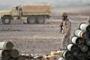 مصادر تكشف لـ&quot;تعز تايم&quot; تفاصيل اشتباكات بين قوات حكومية على الحدود اليمنية - السعودية