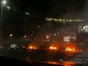 احتجاجات ليلية غاضبة في عدن تنديدا بتدهور خدمة الكهرباء