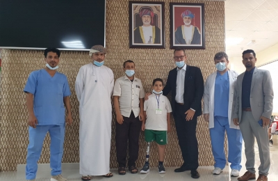 السفير السويدي لدى اليمن وعُمان يزور الجرحى اليمنيين في المركز العربي التابع لمؤسسة الشيخ المخلافي