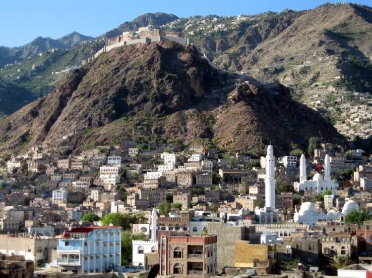 أحزاب تعز تعبر عن موقفها من كلمة الرئيس العليمي بمناسبة العيد الـ 33 للوحدة اليمنية