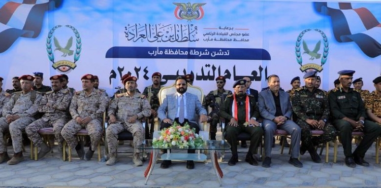 عضو المجلس الرئاسي اللواء سلطان العرادة يوجه برفع جاهزية الجيش القتالية