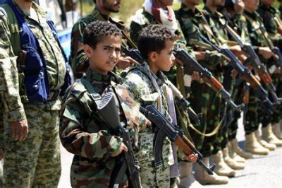 توثيق 231 واقعة تجنيد واستغلال للأطفال من قبل الحوثيين خلال 6 أشهر