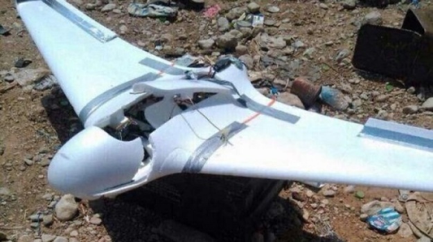 قوات درع الوطن المدعومة سعوديا تسقط طائرة تجسس حوثية في ريف تعز