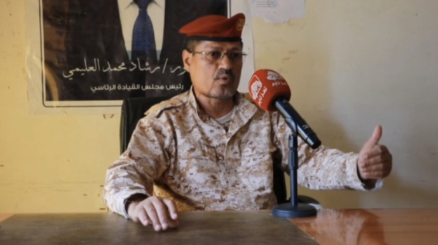 محور تعز يؤكد استلام مرتبات الجيش لشهري سبتمبر وأكتوبر 2025 ويطالب بتوحيدها