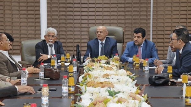 البنك المركزي اليمني يبحث تأسيس شركة الدفع الفوري وهيكلة الشبكة الموحدة
