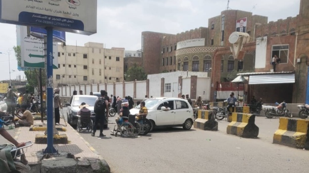 فرع شركة النفط بتعز يؤكد أن مادة البنزين المحسن الـ C5 متوفر وبالسعر الرسمي للشركة