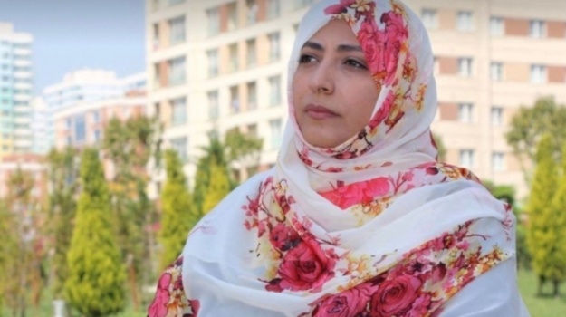 توكل كرمان تتسلّم جائزة "حارس الديمقراطية" من المنتدى العالمي في برلين وتؤكد: سأبقى في صف الحرية والشعوب