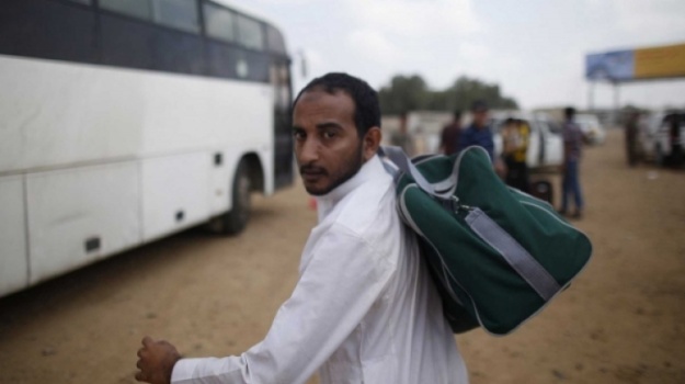 عودة أكثر من 4 آلاف مغترب يمني من السعودية خلال الشهر الماضي