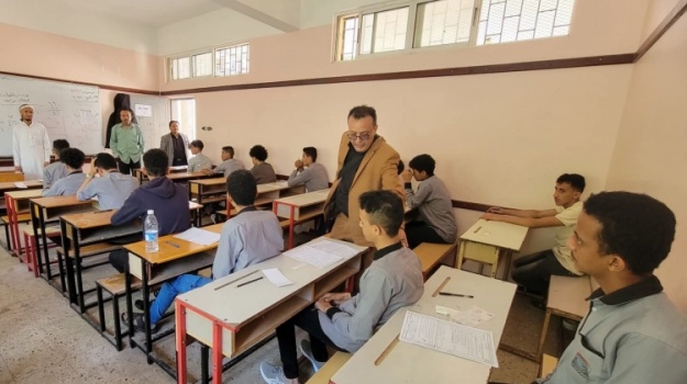 أكثر من 25 ألف طالب وطالبة يؤدون اختبارات الثانوية العامة في عموم المديريات المحررة لمحافظة تعز