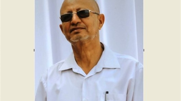 أمين عام نقابة المعلمين: تعزيزات الرواتب ضُخت إلى مركزي عدن.. ولا أنباء رسمية عن إكرامية للمعلمين