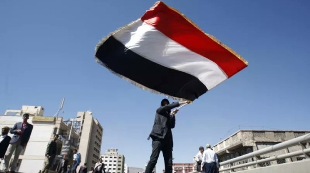 كيف يمكن للنخب اليمنية أن تخرج من صمتها تجاه تشظّي البلاد؟