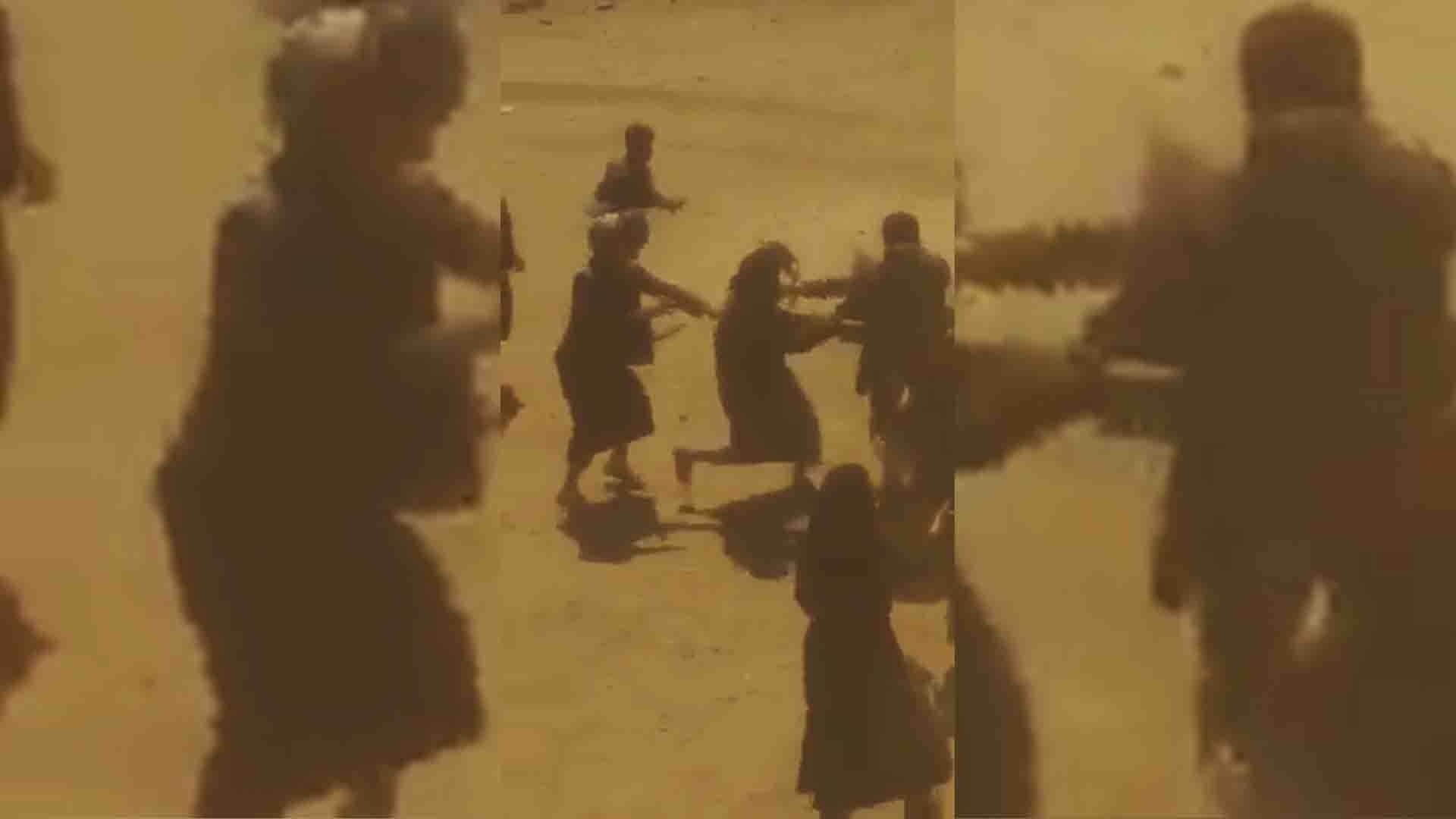حوثيون يعتقلون مواطنين ويقتحمون منزلهم لطرد النساء منه في منطقة سعوان بصنعاء