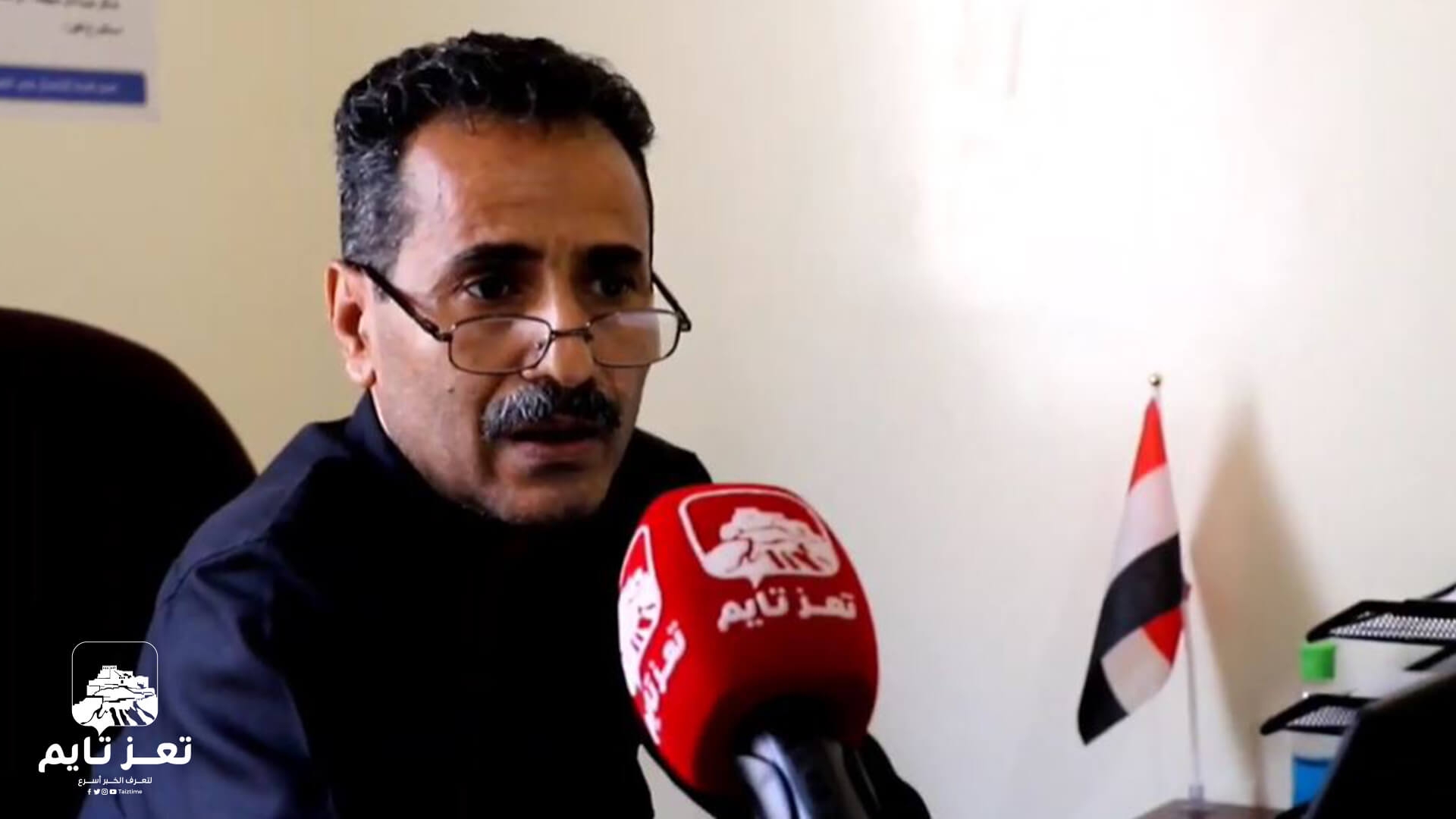 شاهد: مسؤول يكشف لتعز تايم انتشار مخيف لحمى الضنك والأوبئة في تعز