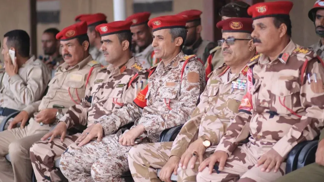 ورثة متقاعدين في محور تعز يطالبون بإنصافهم من مندوب شعبة التقاعد بالمحور عبدالله المسعودي