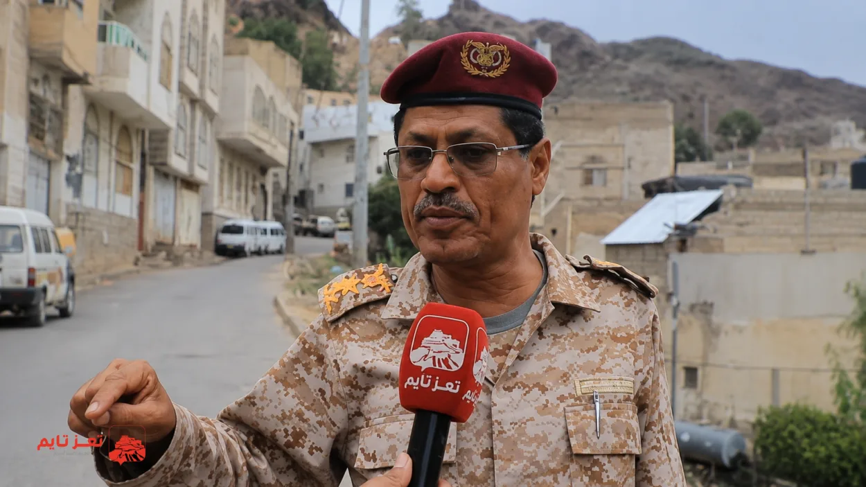 مسؤول عسكري يتحدث لتعز تايم عن تفاصيل المعارك غرب تعز واستخدام  المليشيا  الصواريخ  ومرتزقة أفارقة 