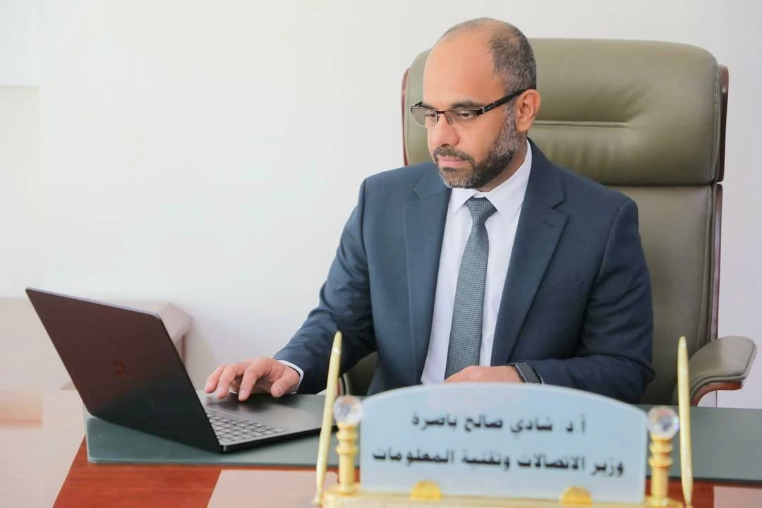 وزير الاتصالات يوجّه بتعزيز الشبكات البديلة لمواجهة أي محاولات لتعطيل الخدمة من قبل المليشيا