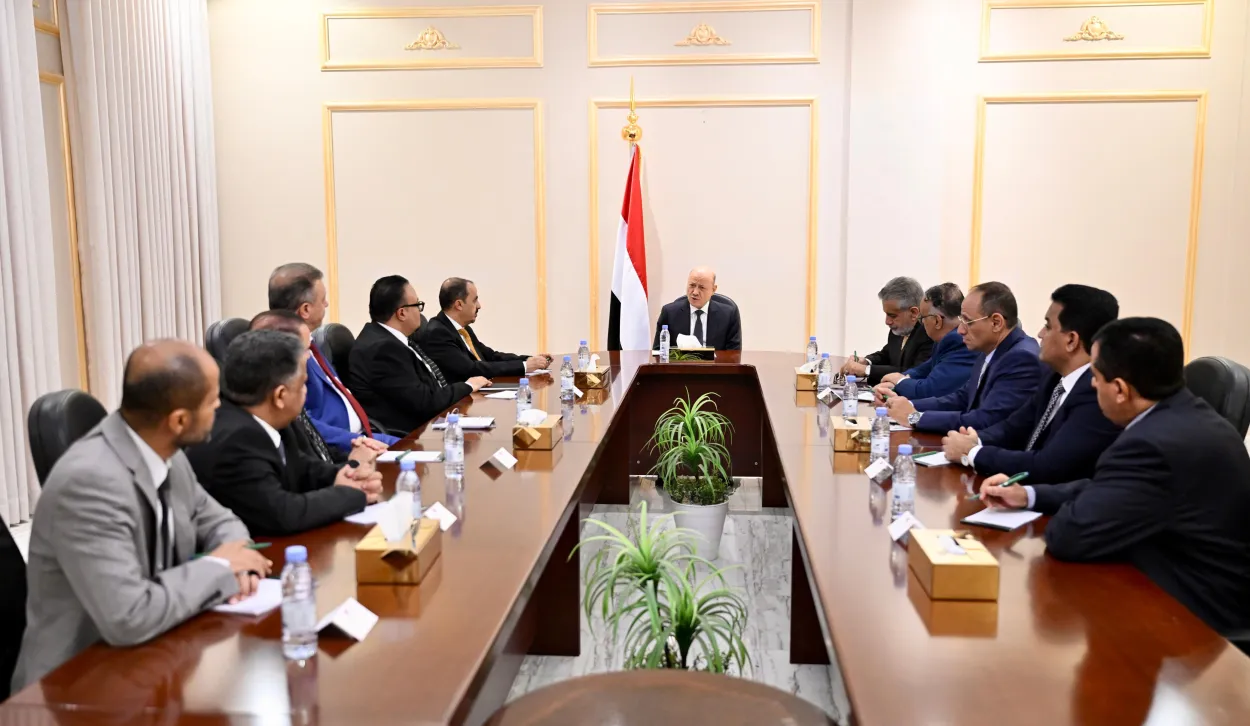 الرئيس العليمي: يجب أن يكون الإعلام في قلب المعركة الوطنية ويبادر دون الإكتفاء بردّ الفعل