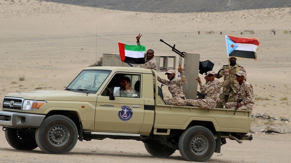 قوات الانتقالي تعيد فتح الطريق أمام المسافرين القادمين إلى عدن وتقول بأن الإجراءات أمنية وليست مناطقية