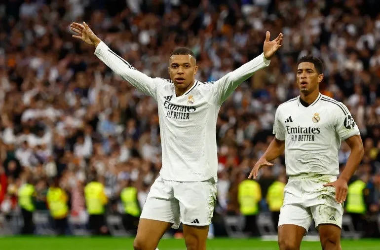 ريال مدريد يواصل مطاردة برشلونة المتصدر بفوزه على سلتا فيغو بثلاثية