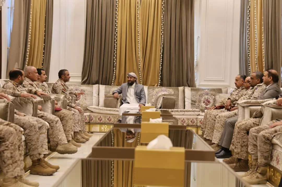 عضو المجلس الرئاسي "عبدالرحمن المحرمي" يقول إن سقوط الحوثيين "بات وشيكًا"