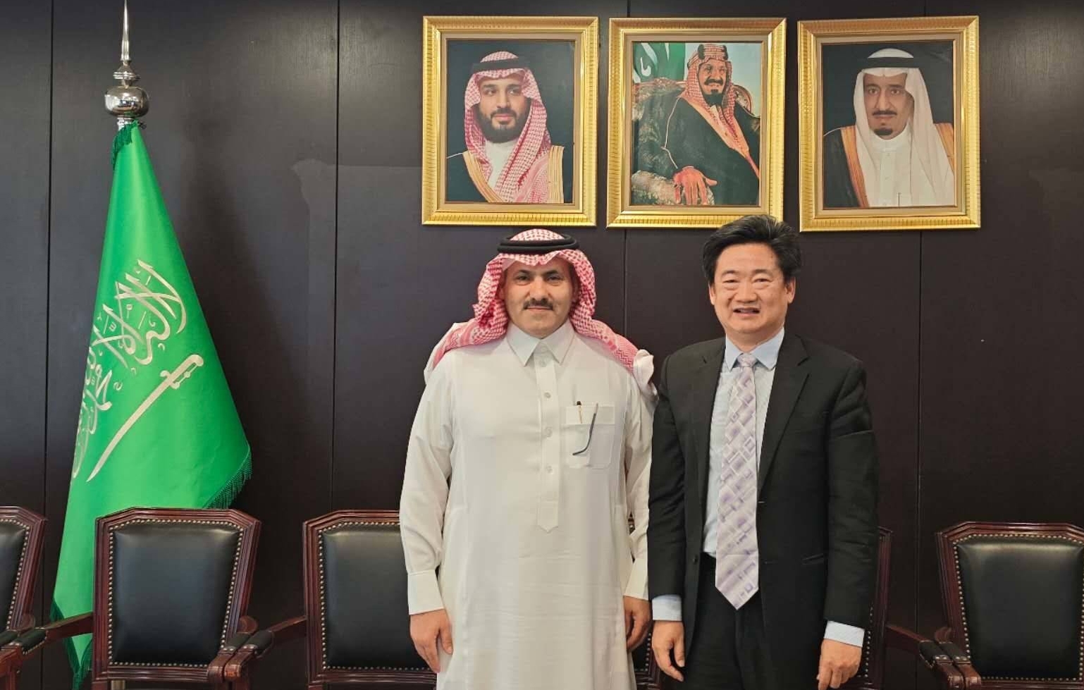 مسؤول صيني يكشف عن تعاون مع السعودية لمساعدة اليمن في معالجة أزمة الكهرباء