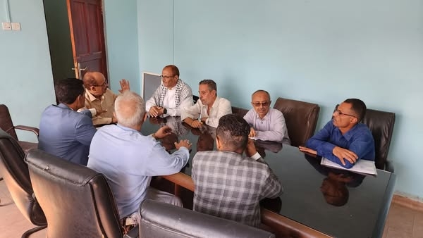 لجنة الرقابة الشعبية بتعز: الغرامات المحكوم بها قضائيًا على محطات البترول المخالفة جرى توريدها إلى البنك المركزي
