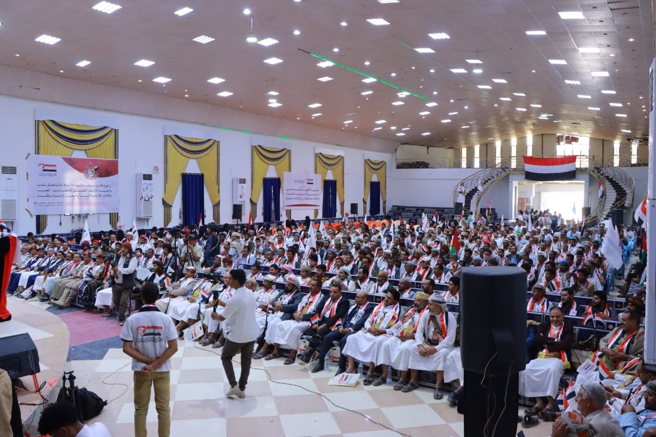 مأرب.. المجلس الأعلى للمقاومة الشعبية يُقيم حفلًا خطابيًا وفنيًا بمناسبة أعياد سبتمبر وأكتوبر ونوفمبر