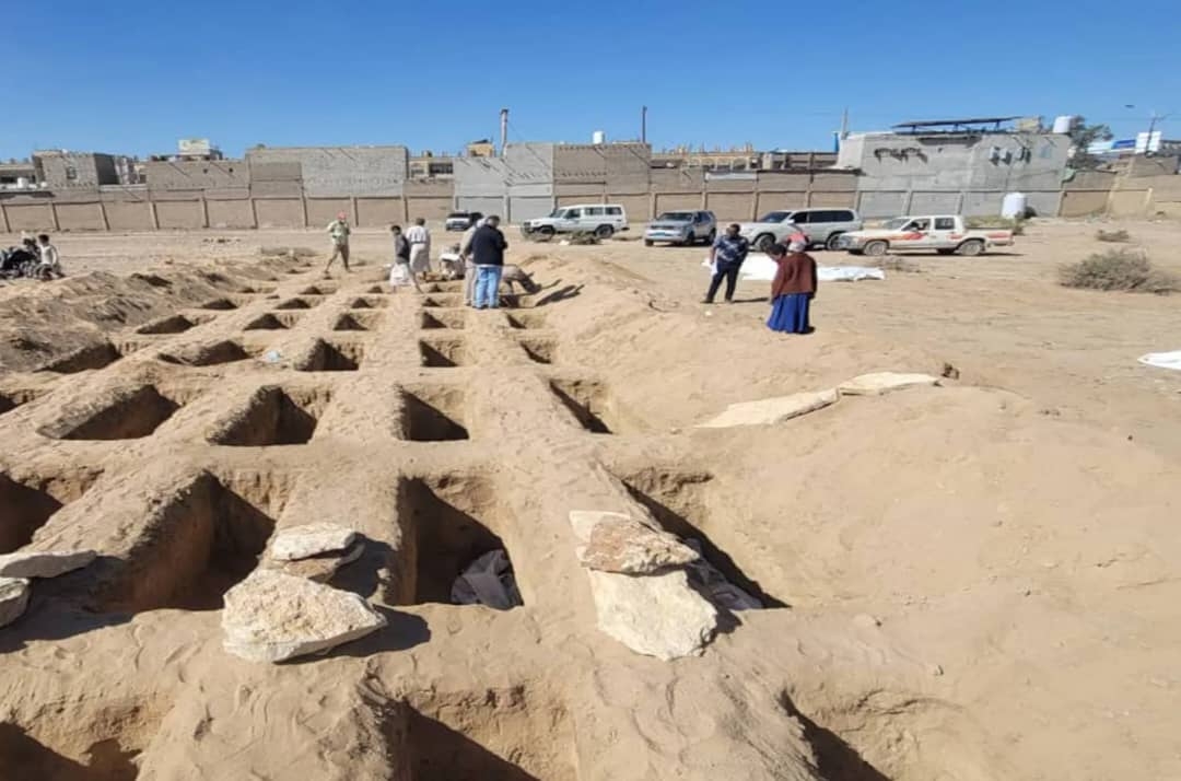 الحوثيون يدفنون 333 جثة "مجهولة الهوية" في مقابرة جماعية بثلاث محافظات