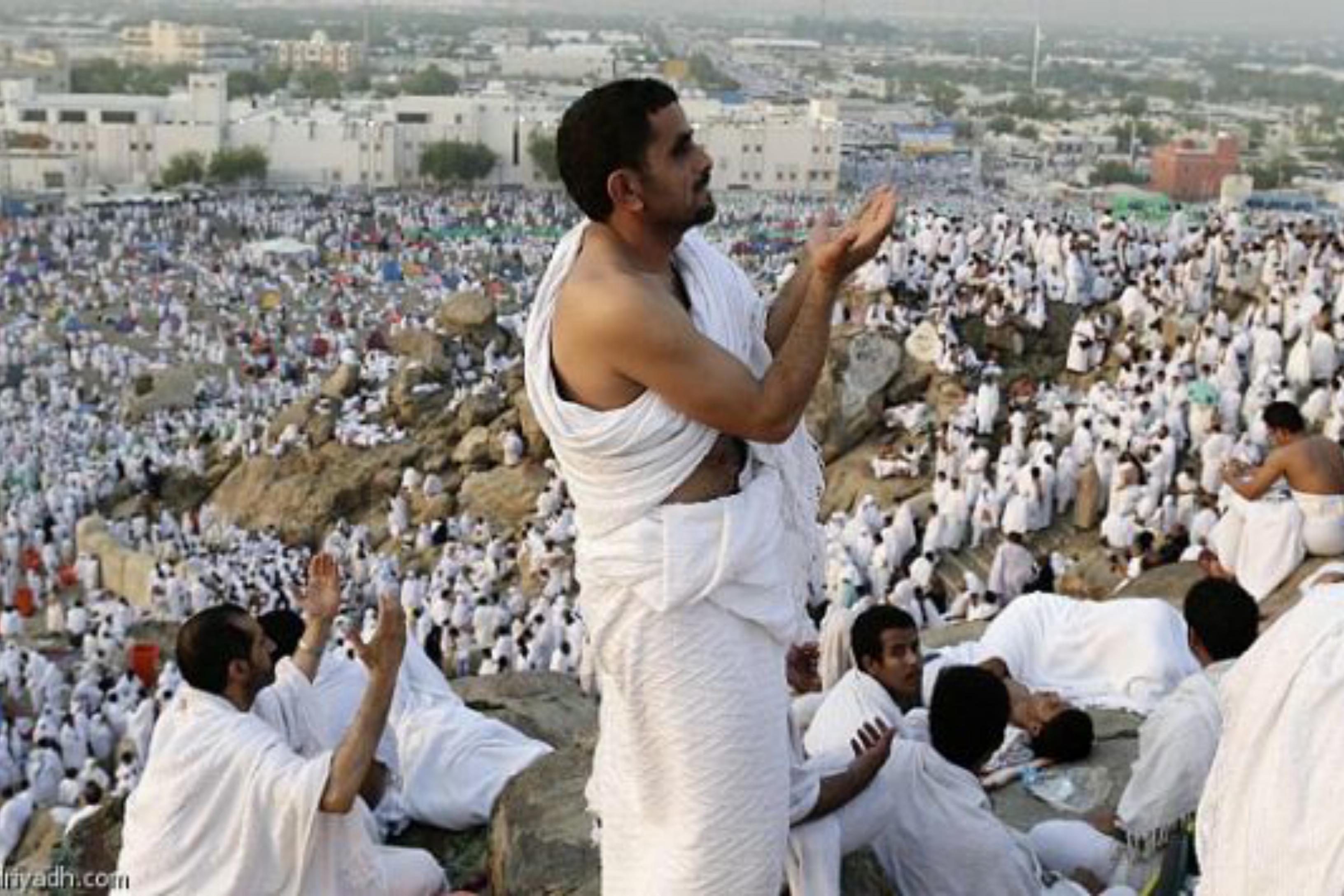 الأوقاف اليمنية تطلق منصة إلكترونية لخدمة الحجاج استعدادًا للموسم القادم 1447 هـ