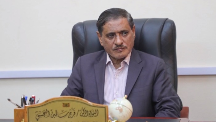 عضو المجلس الرئاسي "البحسني" يحذّر من انقسامات حضرموت ويدعو للحوار