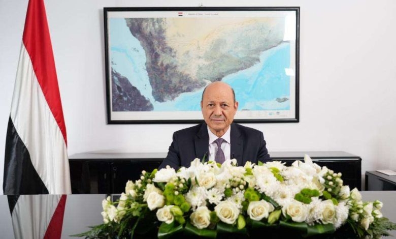 في ذكرى الاستقلال.. الرئيس العليمي يدعو اليمنيين إلى وحدة الصف وإسناد الدولة