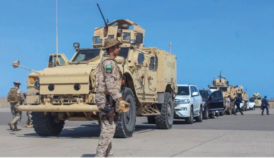 السعودية تبدأ انسحابًا واسعًا من عدن عقب تحولات حضرموت