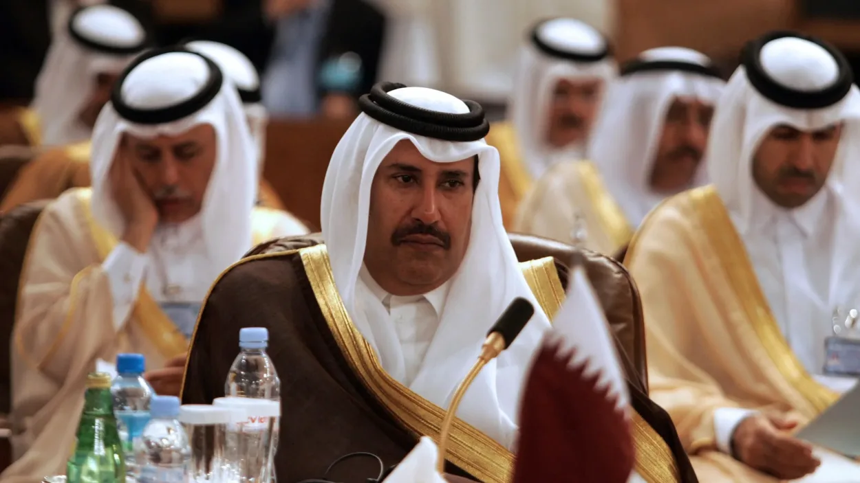 رئيس وزراء قطر السابق حمد بن جاسم يدعو لتحرك عسكري خليجي ضد الحوثيين