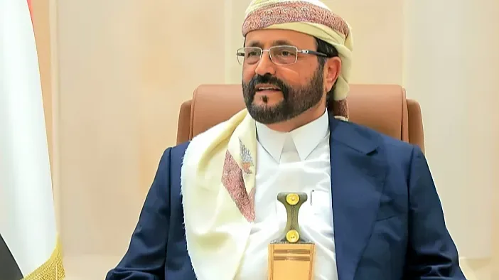 سلطان العرادة: القوات المنسحبة من الساحل الغربي تعيد ترتيب صفوفها وستعود للمعركة