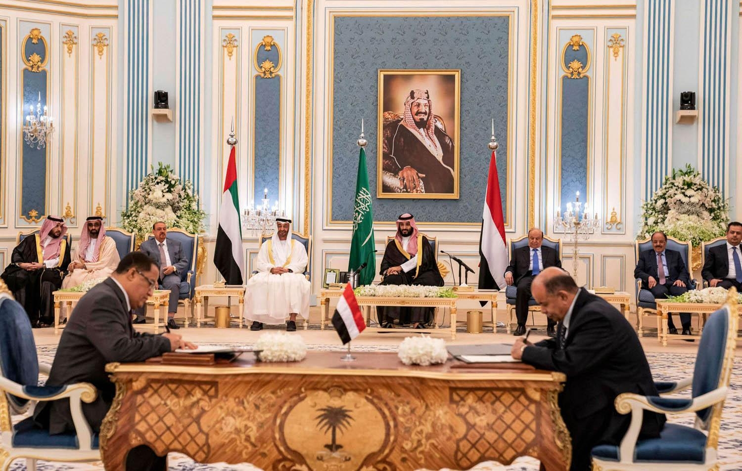 ما الذي يمكن للحكومة اليمنية الجديدة فعله بعد 6 سنوات من الحرب؟