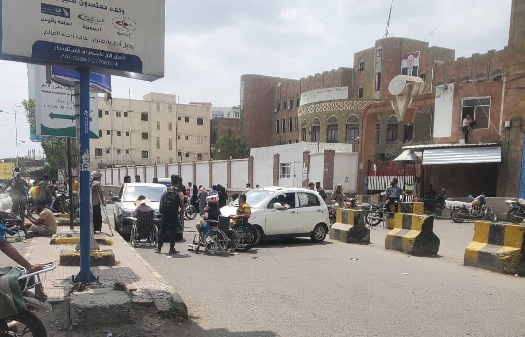 فرع شركة النفط بتعز يؤكد أن مادة البنزين المحسن الـ C5 متوفر وبالسعر الرسمي للشركة