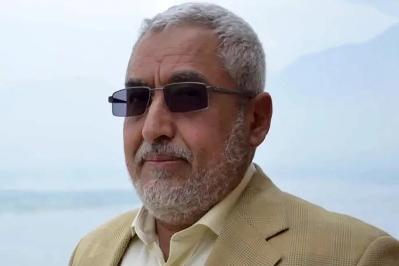 محمد قحطان خارج الصفقة.. رجل أخفته السجون وخذلته السياسة وغدر به الجميع