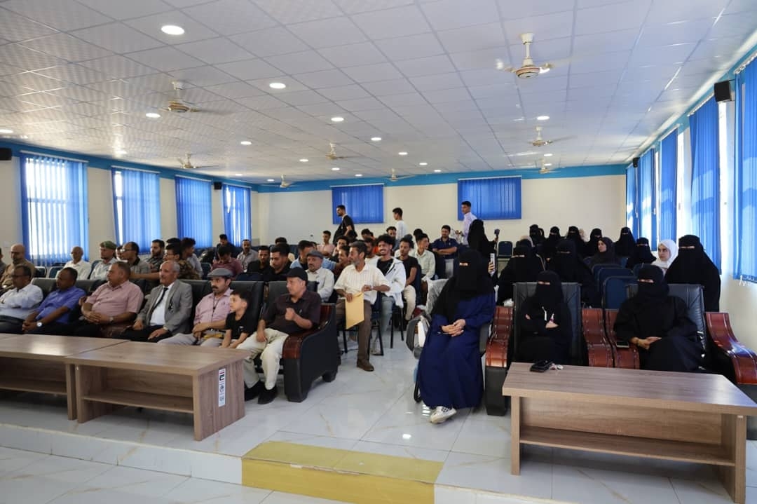 عيادات للدعم النفسي والرقمي تستهدف طلاب الإعلام في جامعة تعز