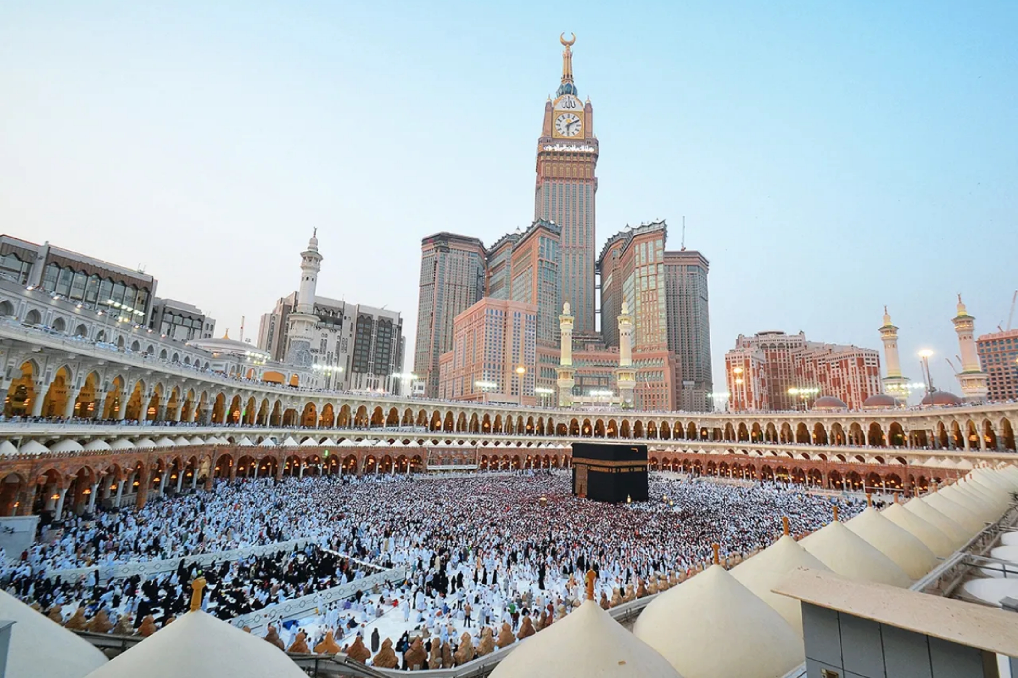 السعودية تعلن استقبال أكثر من 1.5 مليون حاج من خارج المملكة مع قرب اكتمال عمليات التفويج